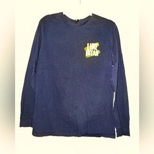 Luke Bryan shirt size M.